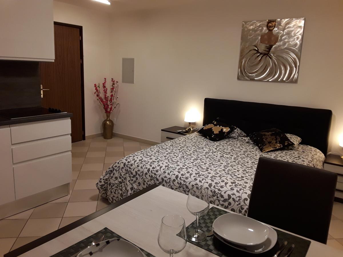 Holidays Homes Il Folletto Quartino Экстерьер фото