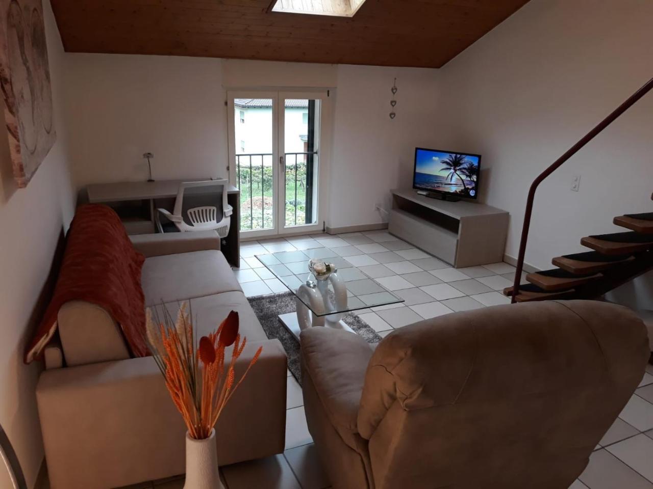 Holidays Homes Il Folletto Quartino Экстерьер фото